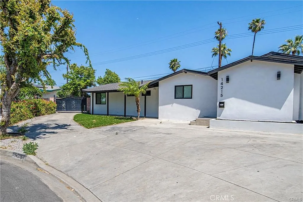4 bed, 1714 sqft, $4,400 — Photo 4