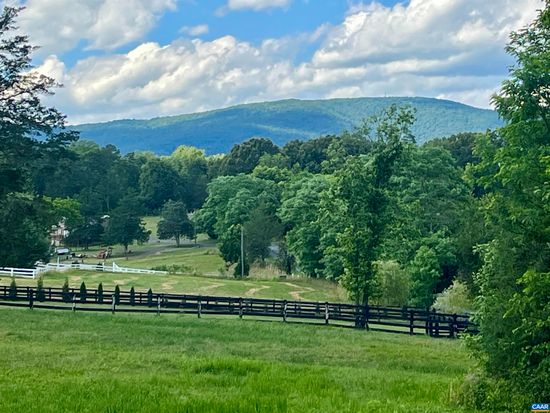 Burchs Creek Rd, Crozet, VA 22932