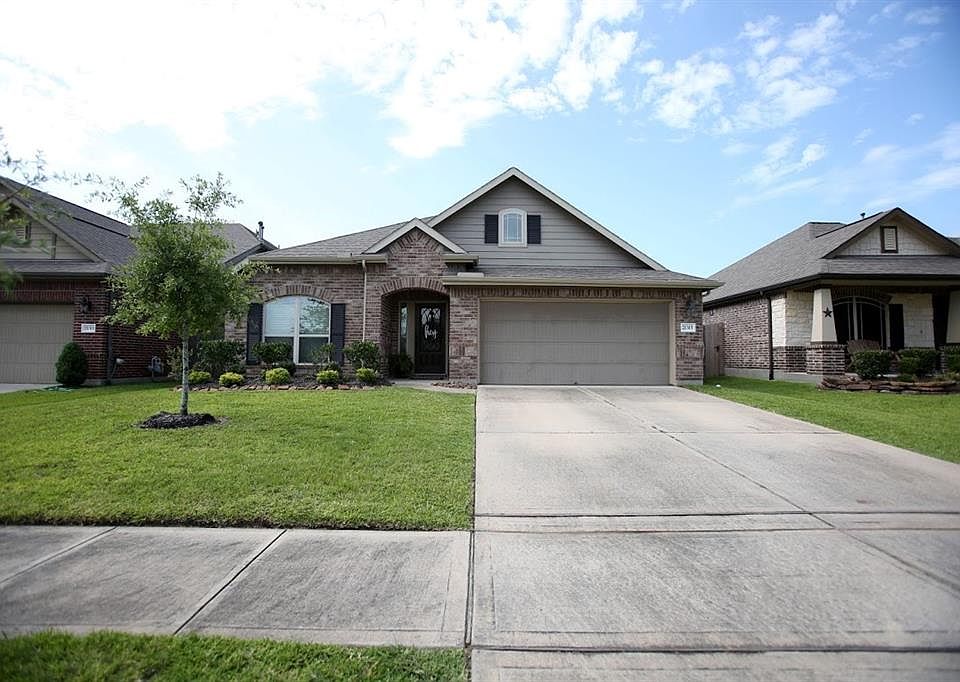 1st image of 21315 Lily Springs Dr