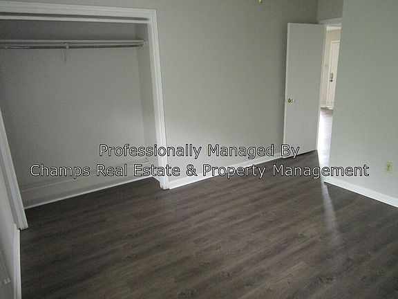 5th image of 204 Cantal Dr APT B