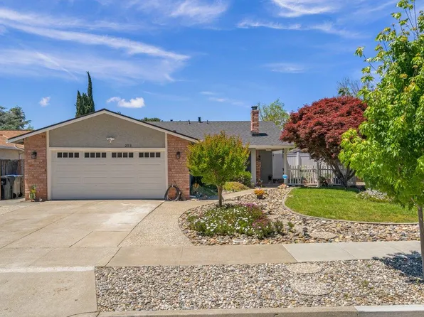 253 Bernal Rd, San Jose, CA 95119