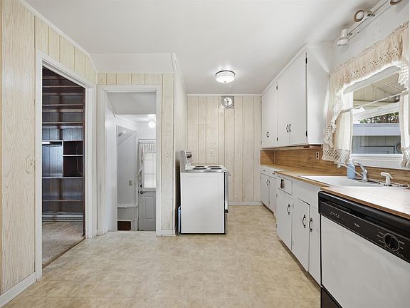 4th image of 309 Barth Ave