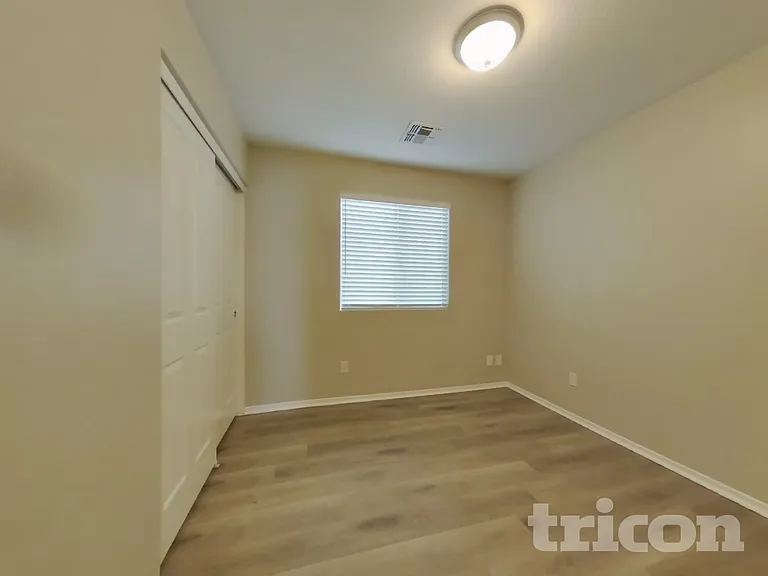 13961 W Maui Ln — Photo 14