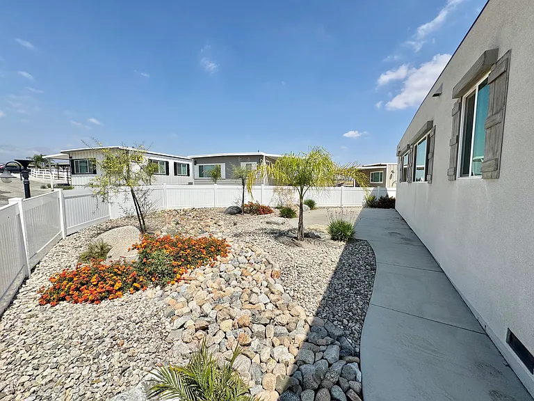 1134 Villa Calimesa Ln — Photo 12