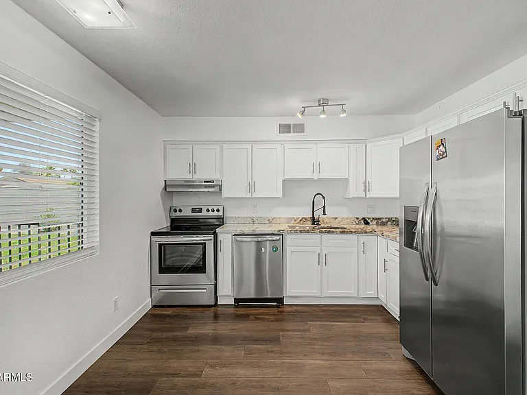 3524 E Angela Dr — Photo 10