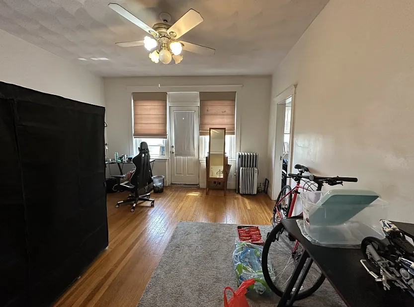 2 bed, 700 sqft, $2,800 — Photo 3