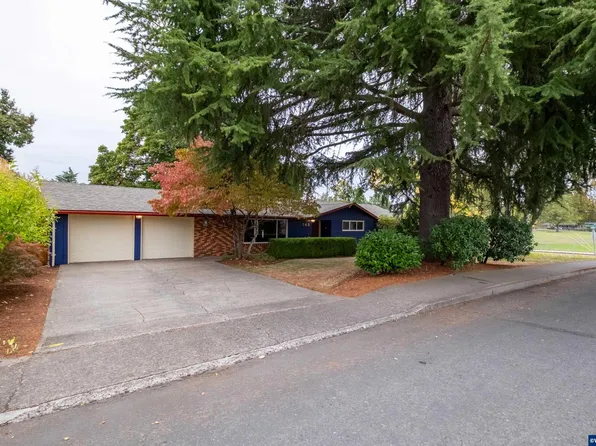 765 Clarmount St NW, Salem, OR 97304