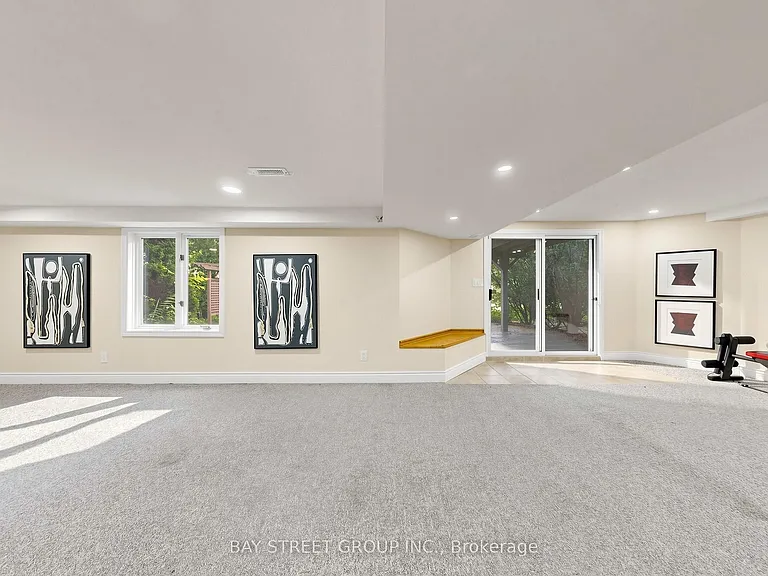 98 Brookeview Dr — Photo 41