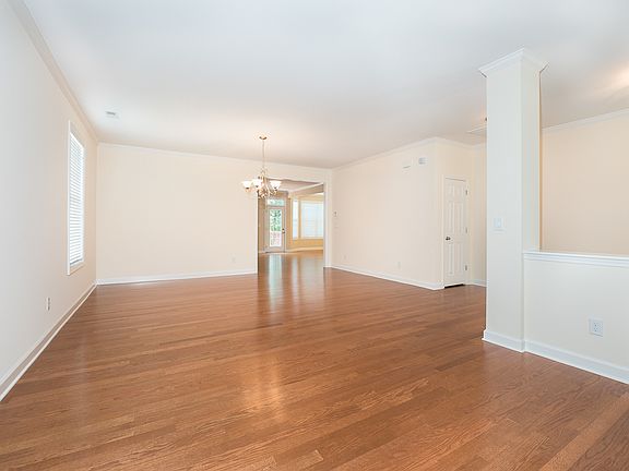 5th image of 5030 Karriker Ct