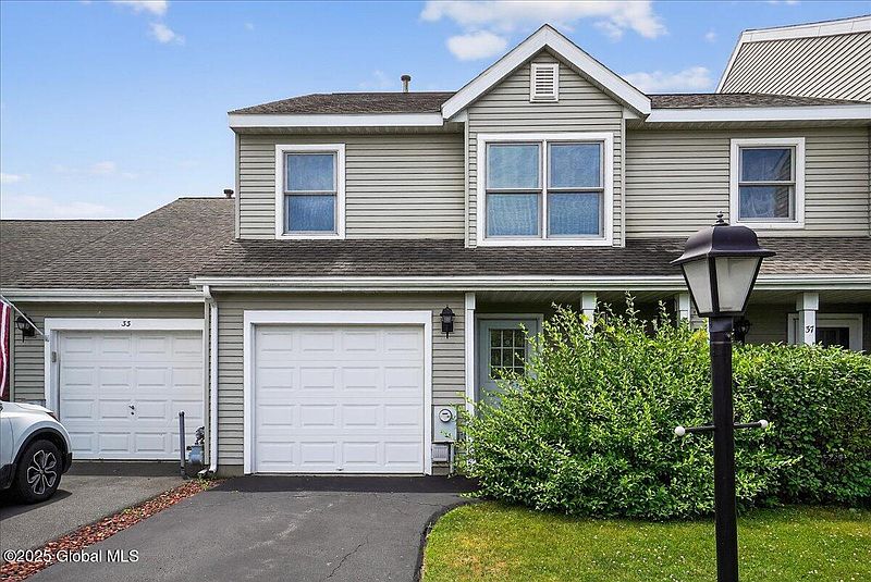 3rd image of 35 Justine Court