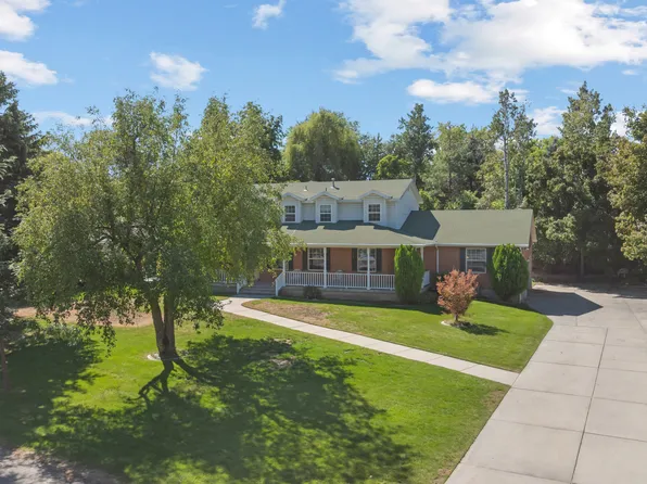 1348 E Milne Ln, Cottonwood Heights, UT 84047