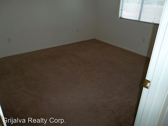 5th image of 3641 E Monte Vista Dr #01