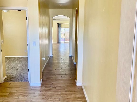 2nd image of 4870 Villeta Ave