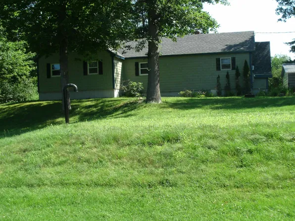 45 Winter Street, Tilton, NH 03276