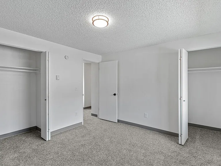 Houk 33 Apartments — Photo 40