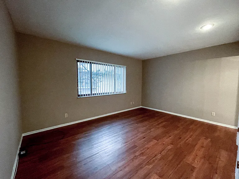 2 Bedroom