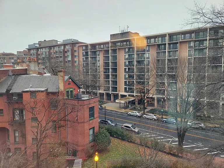 1260 21st St NW #600 — Photo 17