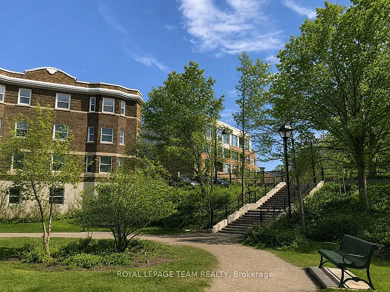 612 Bank St #14 — Photo 30