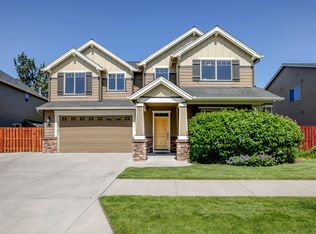777 NW 28th St, Redmond, OR 97756