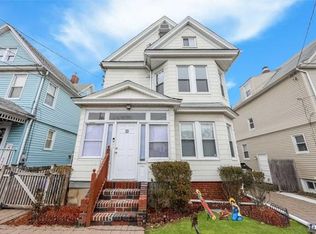33 E Pleasant Ave, Maywood, NJ 07607