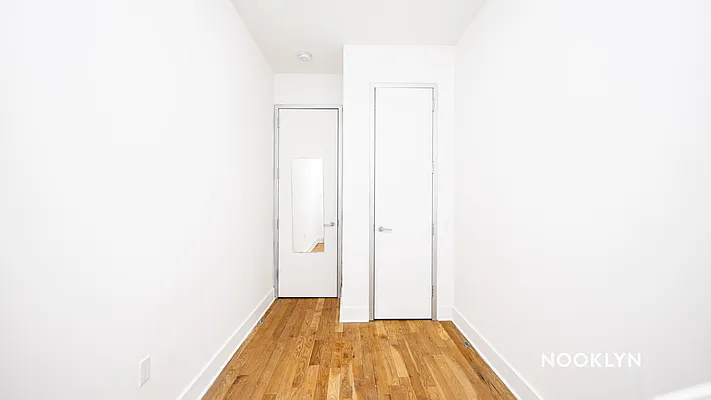 Rented by Nooklyn NYC LLC | media 12
