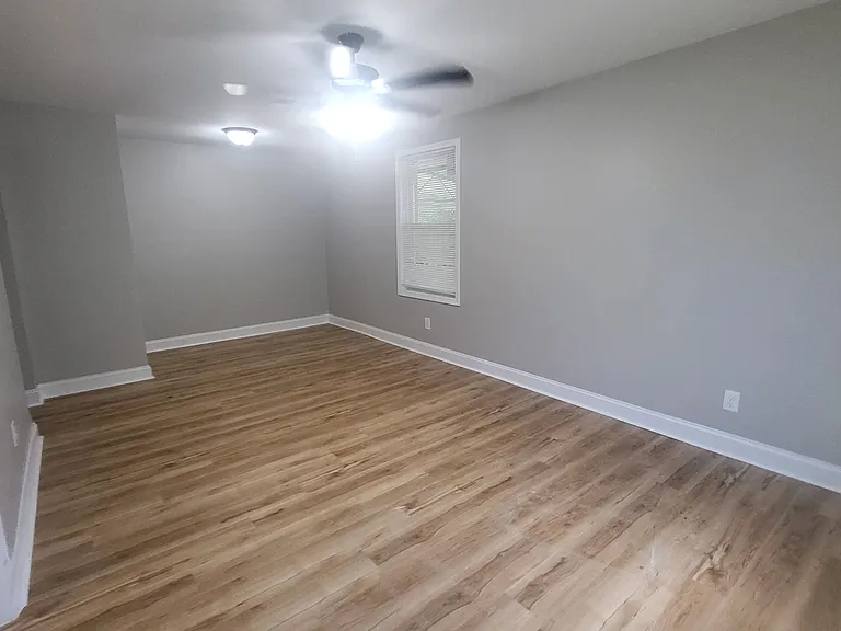 4220 Gailwood Ave — Photo 3