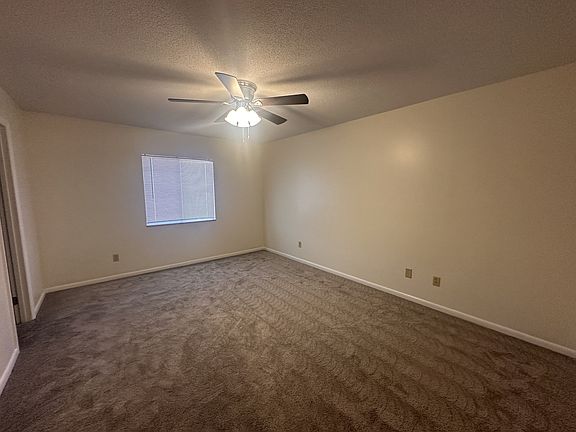 3rd image of 559B Fairways Dr #1