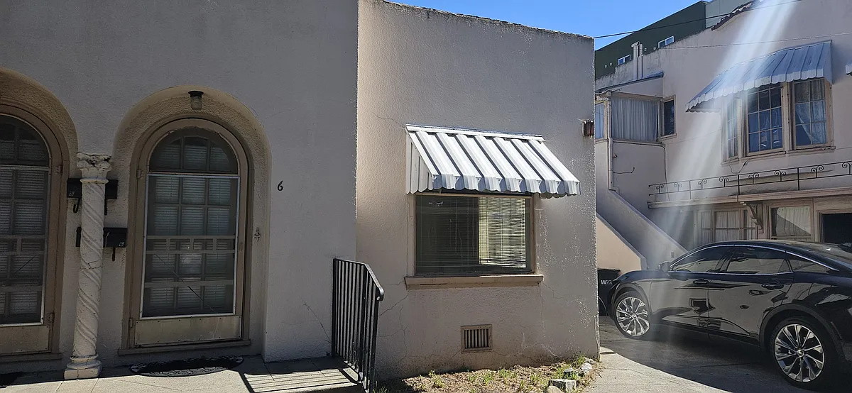 Building Photo - 803 Smalley Ave #6