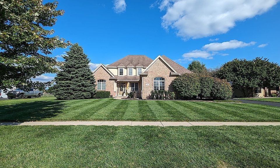1st image of 5815 Sherwood Cir