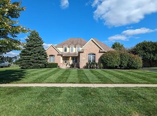5815 Sherwood Cir, Monclova, OH