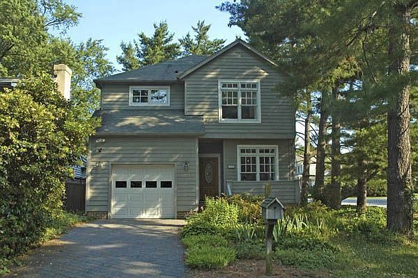 1st image of 1019 Moss Haven Ct