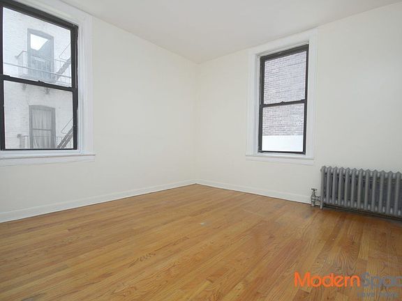 4th image of 3119 33rd St APT 3