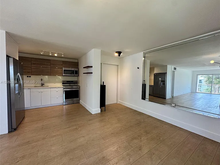 1631 NE 114th St #307 — Photo 26