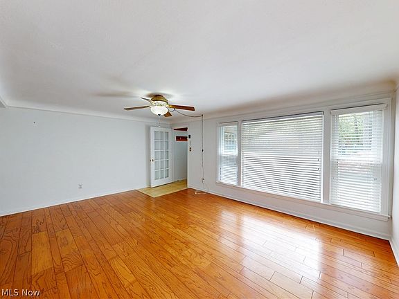 4th image of 1049 Renfield Rd