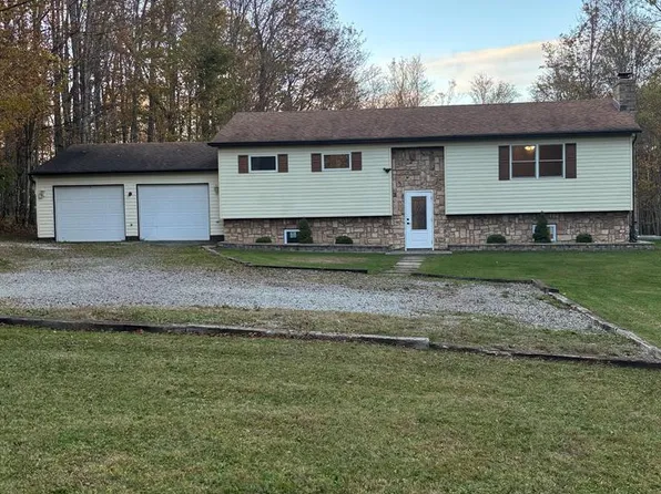 548 Louella Dr, Windber, PA 15963