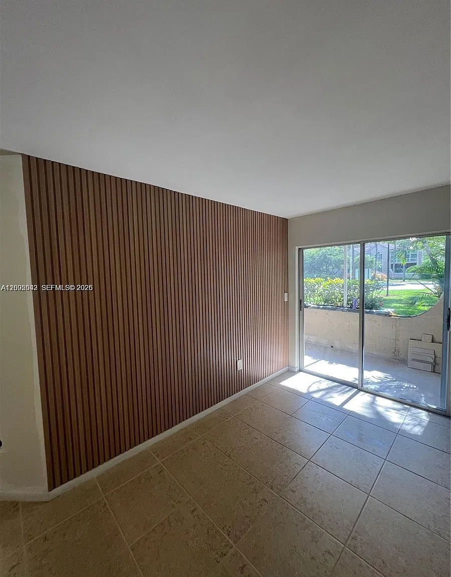 4780 NW 102nd Ave — Photo 2