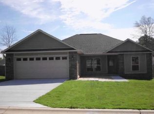 307 Queen Elizabeth Dr, Haskell, AR 72015