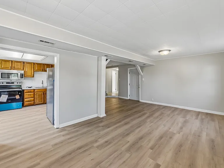 6 Wade St — Photo 14