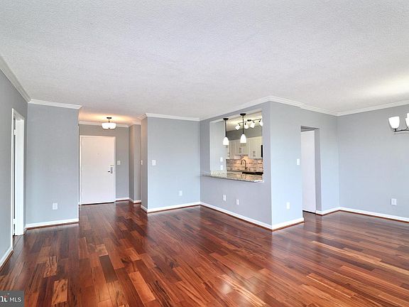 2nd image of 5500 Holmes Run Pkwy APT 619