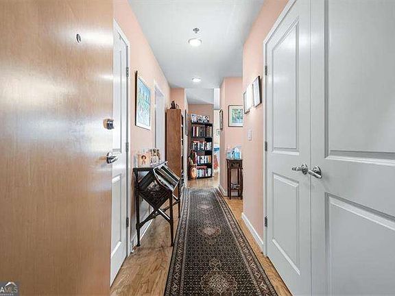 2nd image of 250 Pharr Rd Unit 213