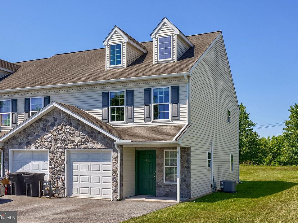 1st image of 41 Heron Dr