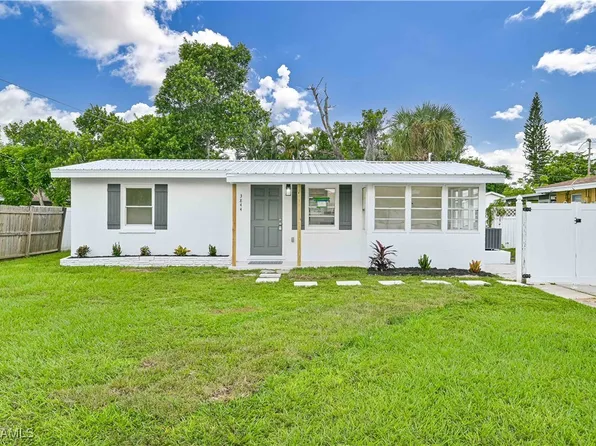3844 Marvaez St, Fort Myers, FL 33901
