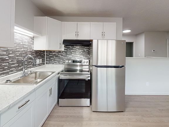 2nd image of 3370 Frontgate Dr APT 3
