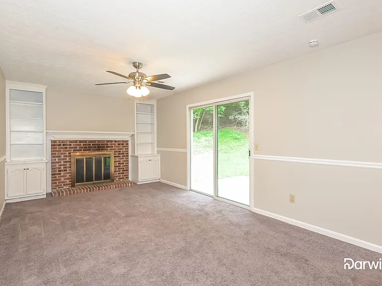 10450 Summer Creek Dr — Photo 5