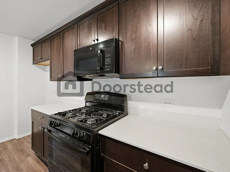 1213 Wildflower St — Photo 21