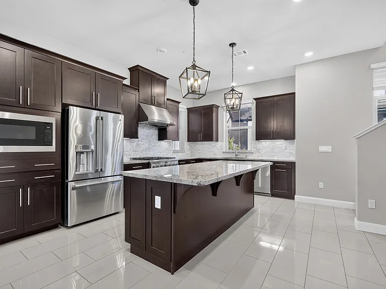 1606 Hidden Creek Ln — Photo 10