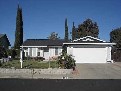 1st image of 808 Wedgewood Dr