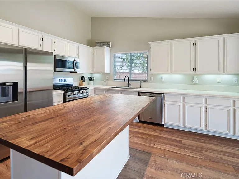 25349 Silverwood Ln — Photo 22