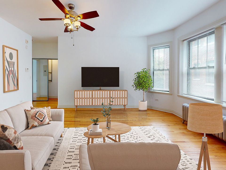 Dining/Living room
