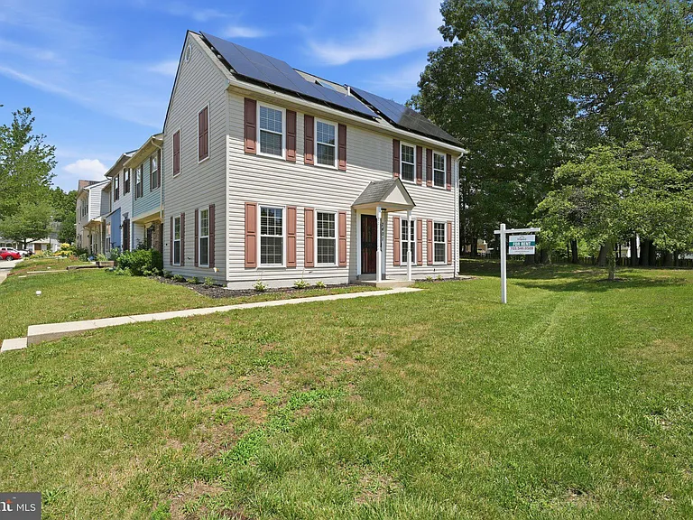 E Rosecroft Village Cir — Photo 26